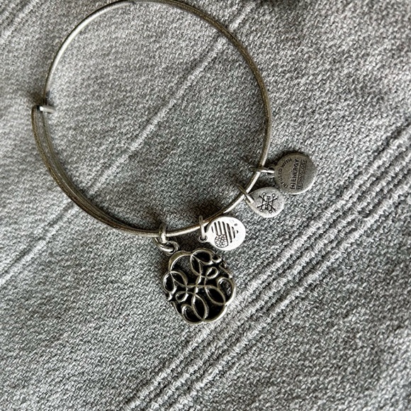 NWT authentic ALEX & ANI / Path Of Life lll / Rafaelian Silver / Bracelet / OS - Picture 5 of 7